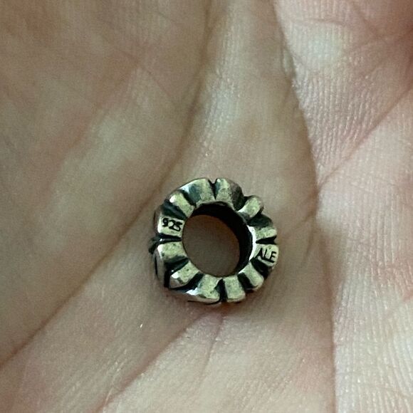 Authentic Pandora Leaf Spacer Charm - Picture 2 of 2